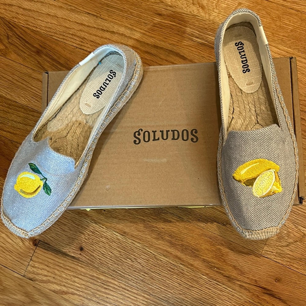 Soludos flat chambray espadrilles!!🍋🍋